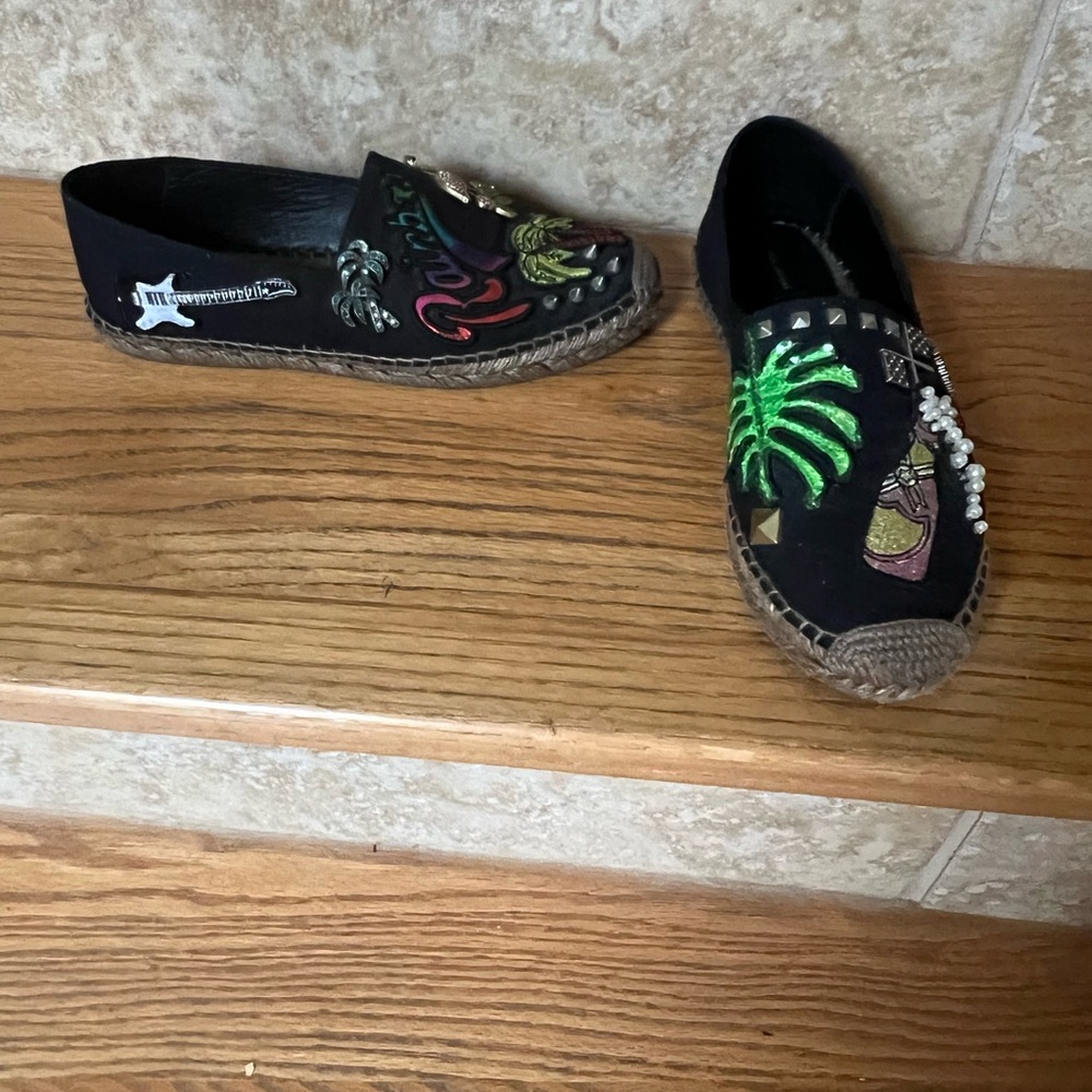 Marc Jacob’s Fun Embellished Shoes! - Picture 5 of 8